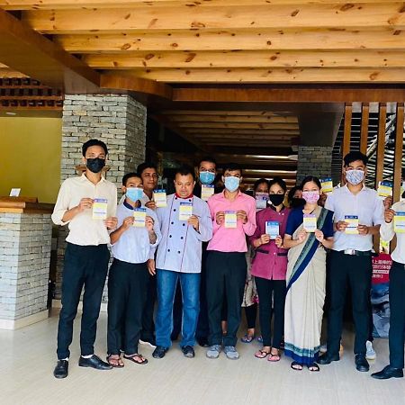 Bodhi Suites Boutique Hotel And Spa Pokhara Buitenkant foto
