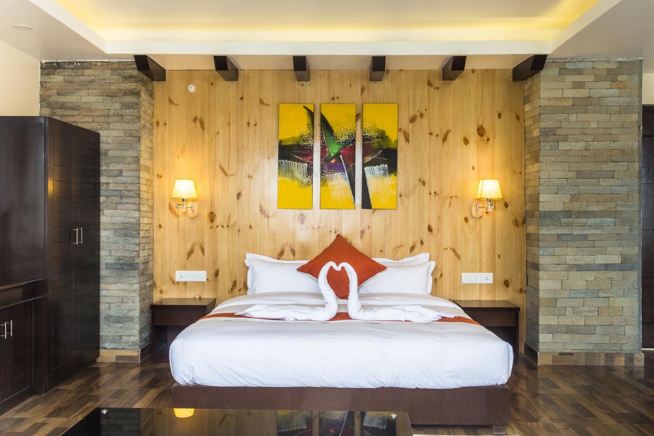 Bodhi Suites Boutique Hotel And Spa Pokhara Buitenkant foto