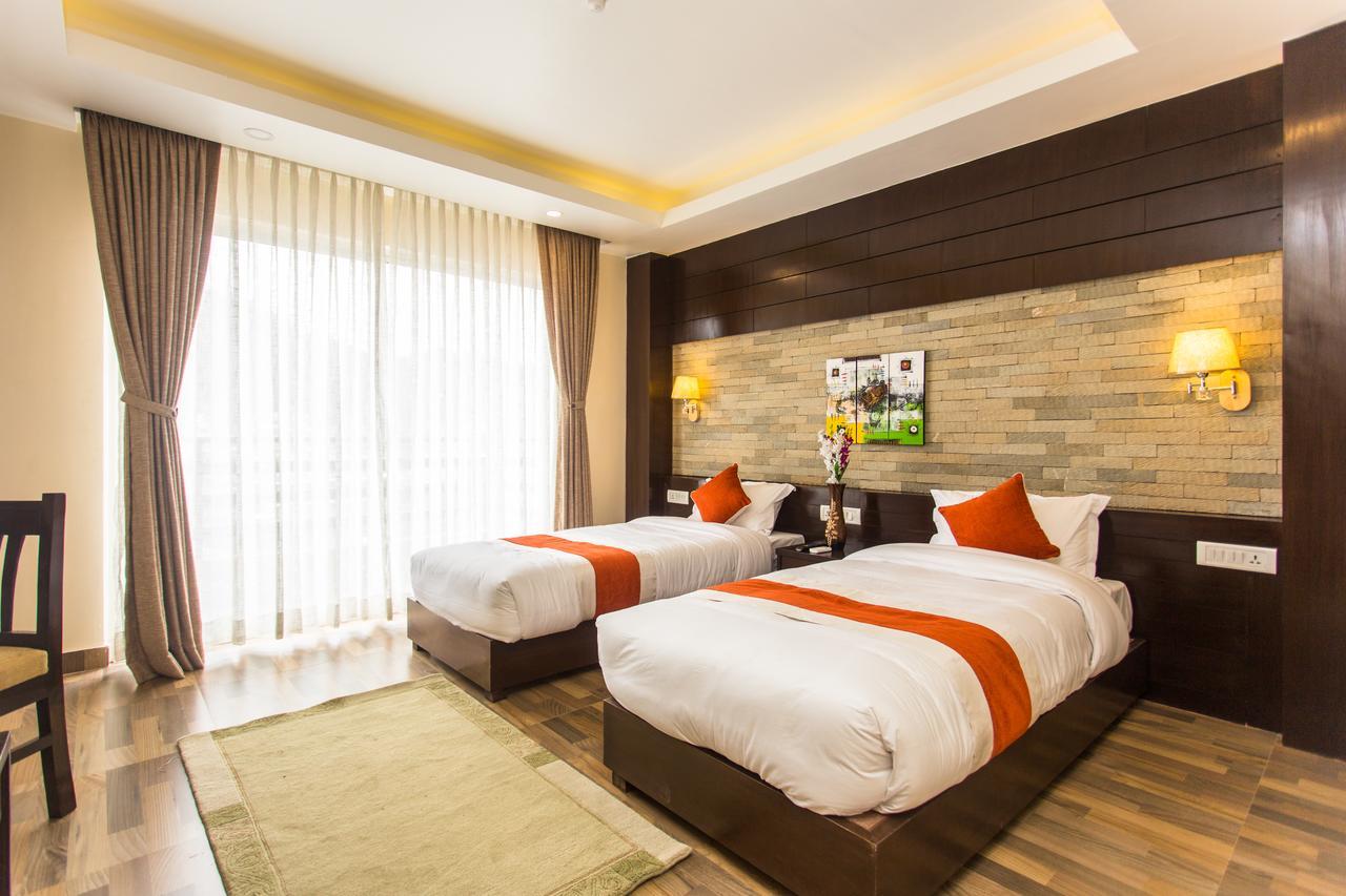 Bodhi Suites Boutique Hotel And Spa Pokhara Buitenkant foto