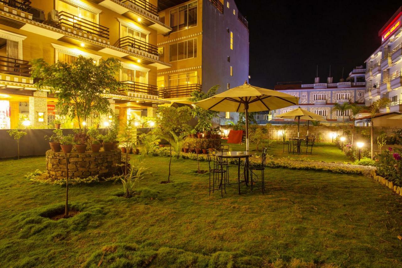 Bodhi Suites Boutique Hotel And Spa Pokhara Buitenkant foto